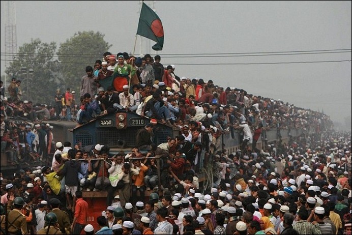 just an ordinary train ride in india