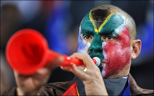 Vuvuzela: Love it or ban it